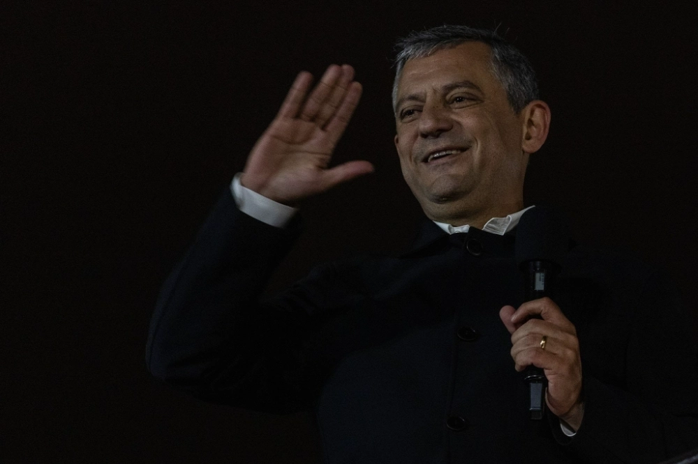 Özgür Özel'den "Terörsüz Türkiye" Teklifine Eleştiri: "İmza Atma Çabamız Yok"